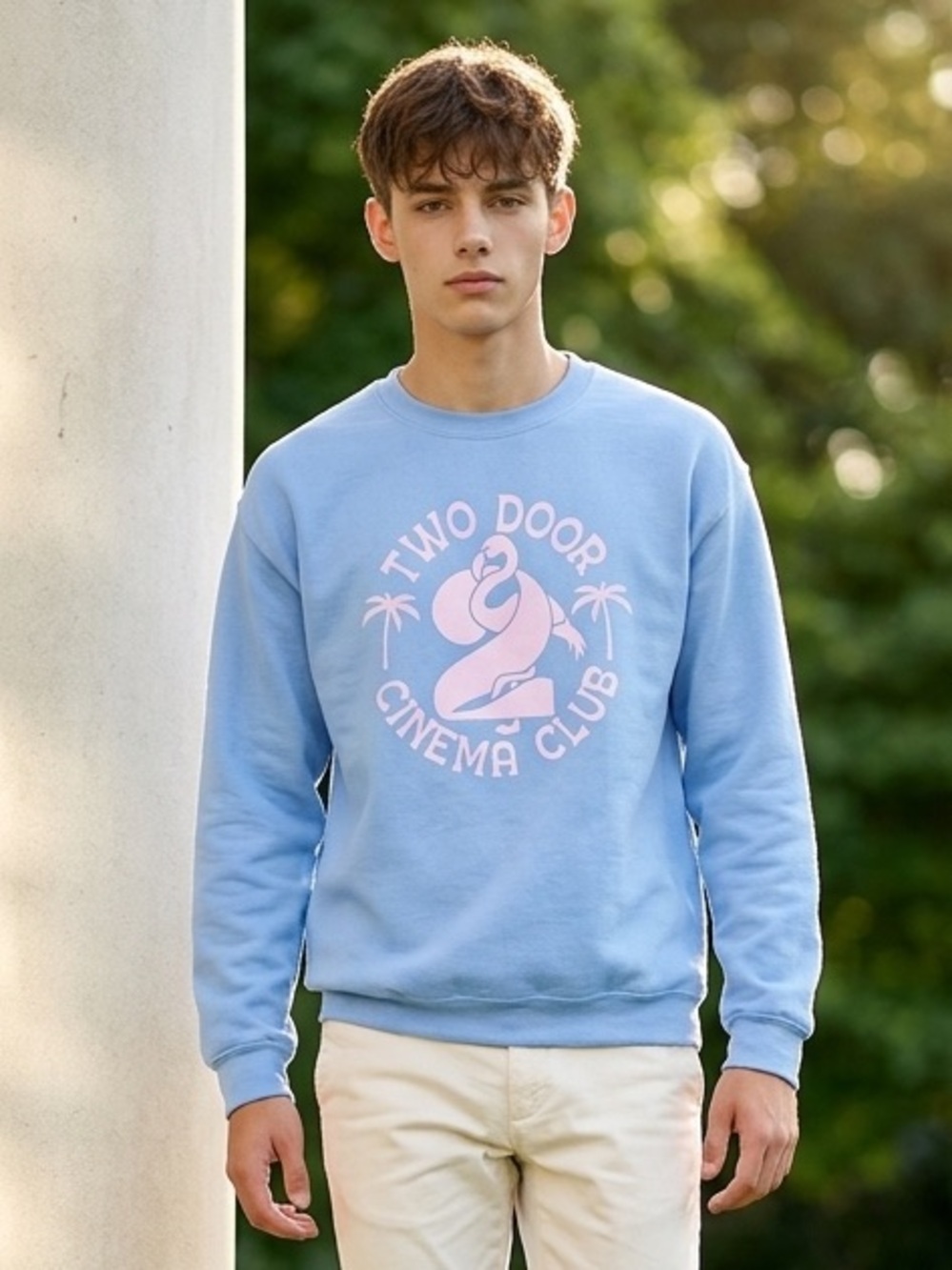 NWOT Gildan Unisex Two Doors Cinema Club Blue Graphic Flamingo Sweatshirt Size M